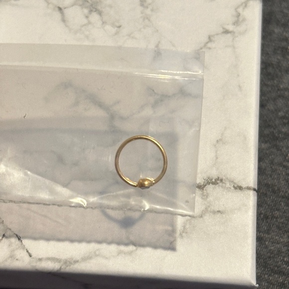 Body Candy 20G 5/16 Gold IP Stainless Steel Bright Clear Gem Nose Hoop - Picture 5 of 7